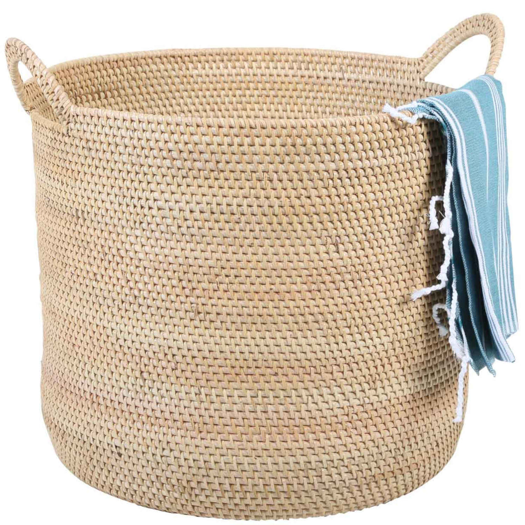 Elie natural rattan basket with handle