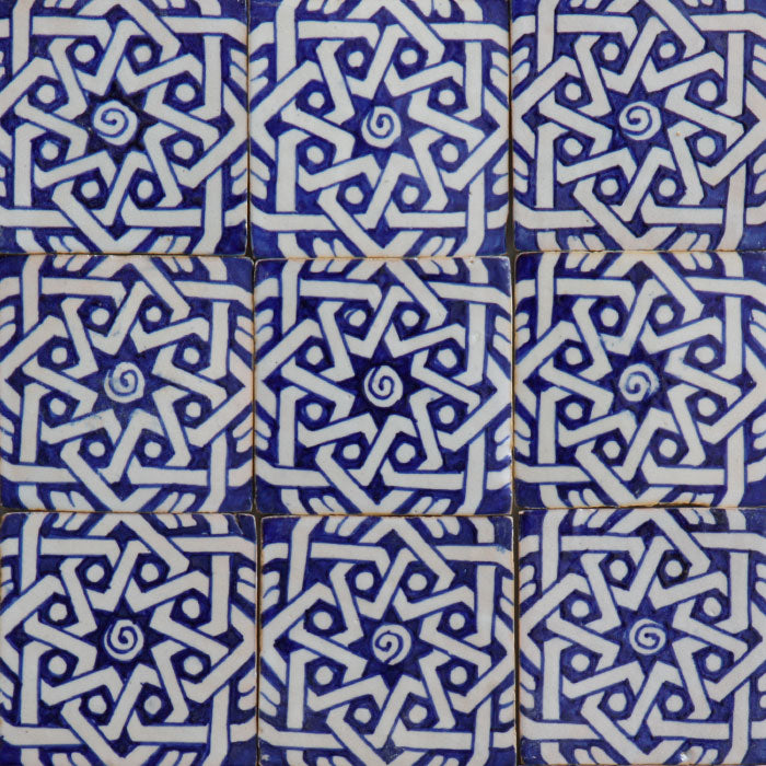 Hand-painted tile – Mediterranean ornamentation