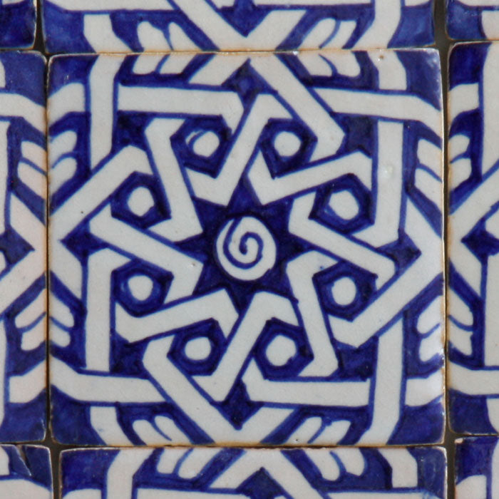 Hand-painted tile – Mediterranean ornamentation