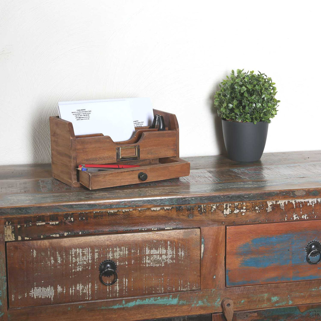 Desk organizer