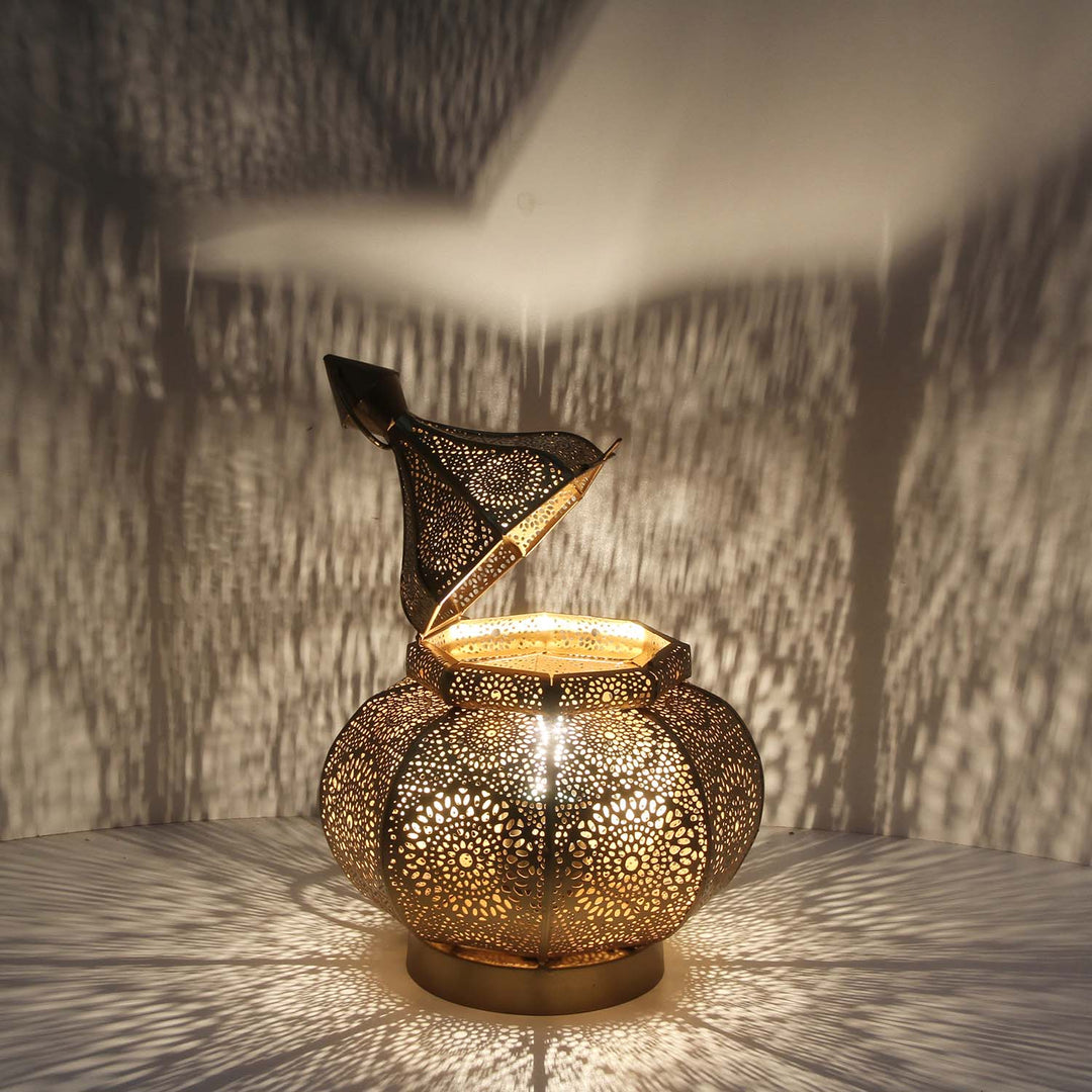 Oriental lamp Gohar