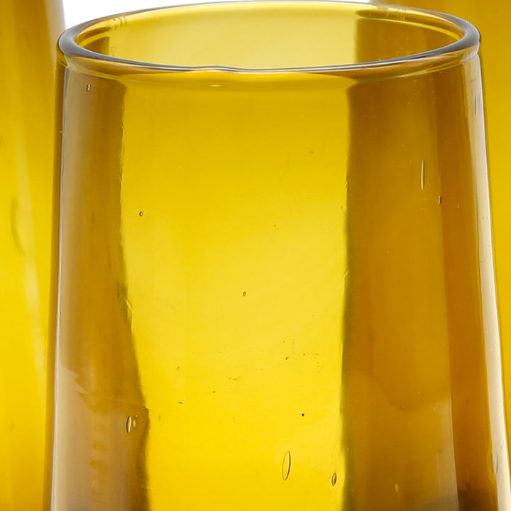 Hand-blown cocktail glasses made of amber-colored glass - slightly structured, stylish and individual
