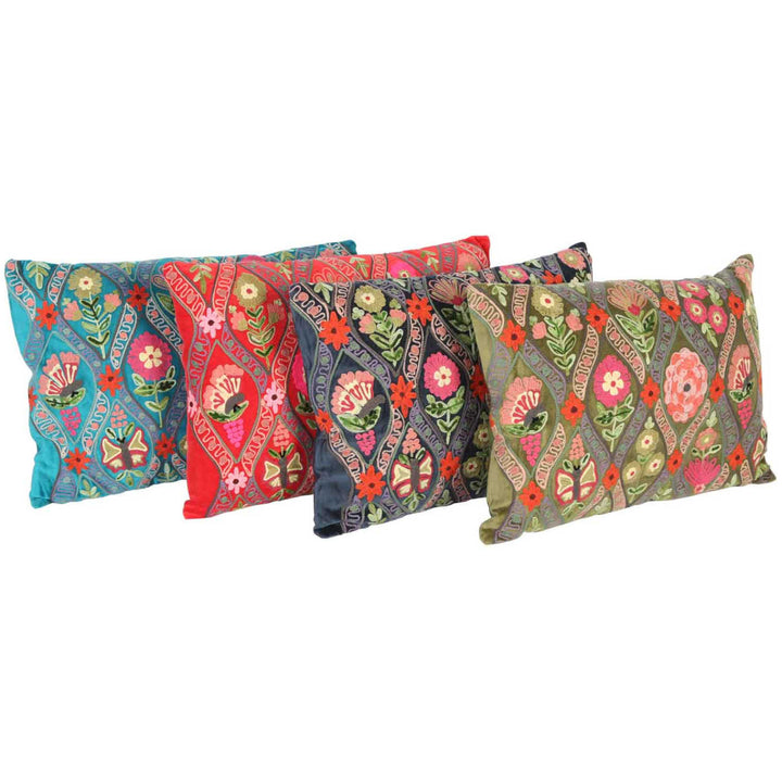 Decorative cushion Jolina embroidered