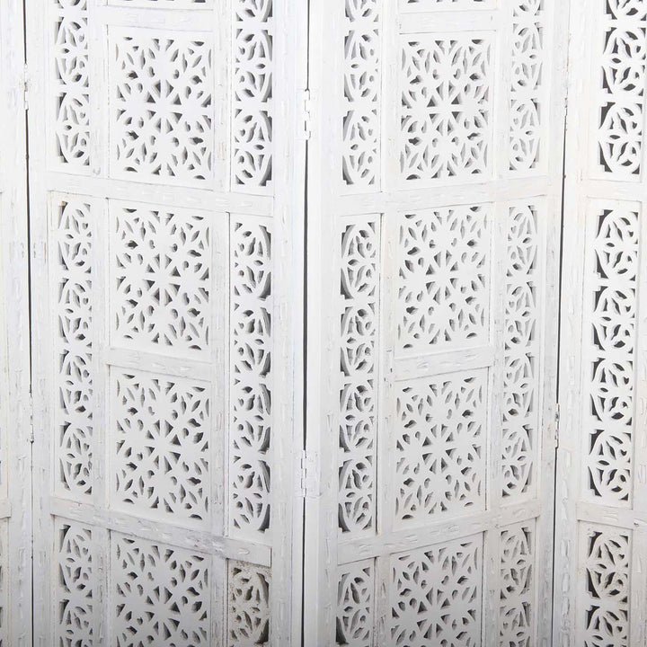 Indian wooden screen Elyes