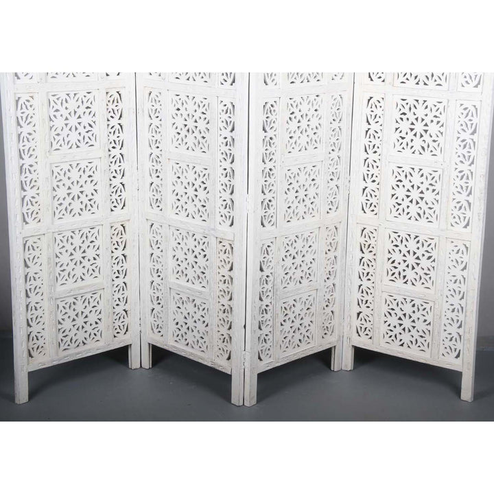 Indian wooden screen Elyes