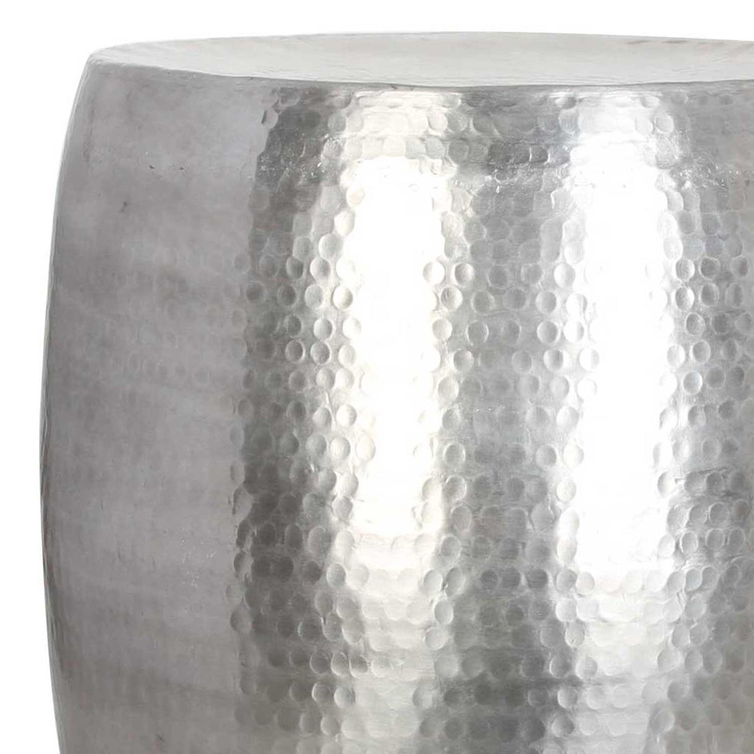 Kinza side table with hammer finish
