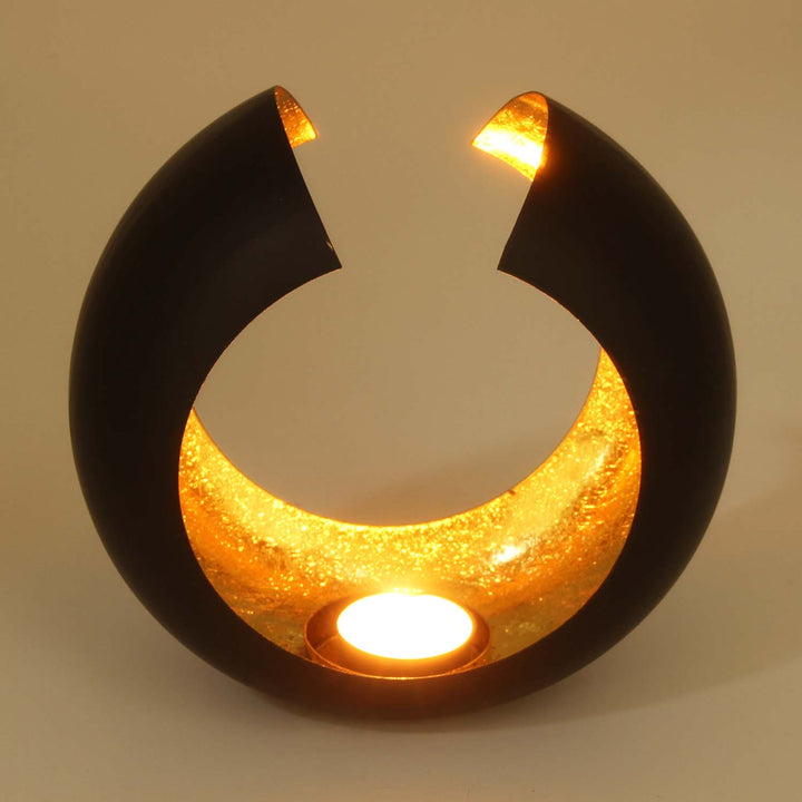 Oriental lantern Charu M